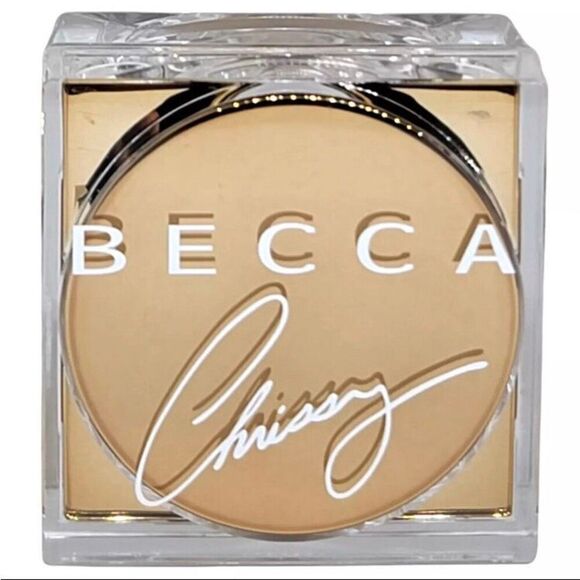 BECCA + Chrissy Teigen - NWOT Glow Powder/Loose Highlighter in Cinnamon Sugar - Picture 4 of 15